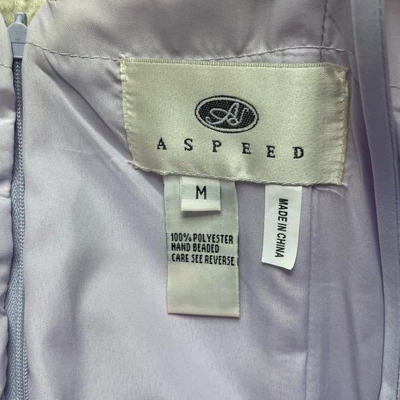 LIKE NEW Embroidered Lavender Prom Dress/Ball Gown - size M - Picture 6 of 7